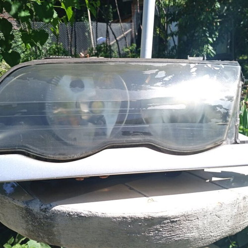 Left headlight for BMW used
