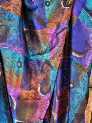 Large multicolored scarf like new