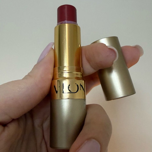 Revlon Plump Sexy Lipcolor no. 20 Rose Passion used, muted nude burgundy
