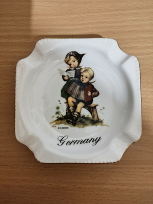 Vintage German Porcelain Ashtray Exclusiv-Collection Hilde mint condition