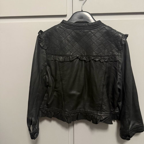 In Wear leather jacket short medium like new, black