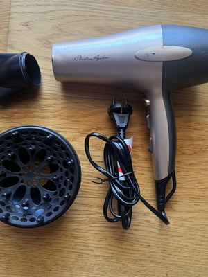 Christina Aguilera Hairdryer 2200W used with Paris Hilton brush gift