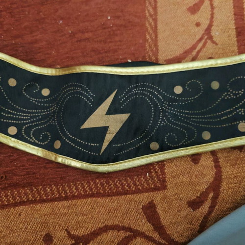 Carnival ribbon like new