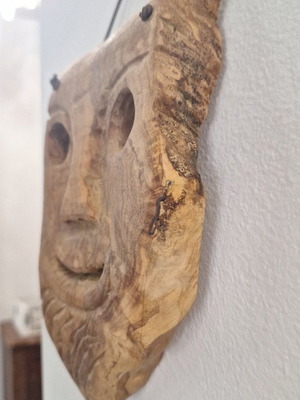 Μάσκα ελιά σκαλιστή χειροποίητη καινούργια