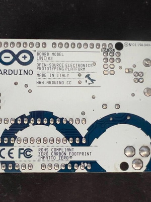 Arduino UNO R3 σαν καινούργιο με καλώδιο USB