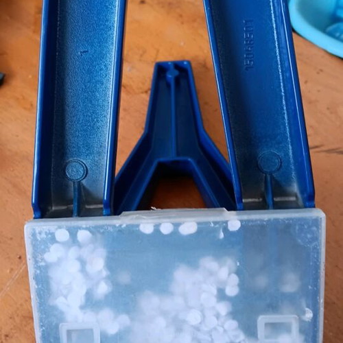 SAX 608 hole punch used, blue color, 2 holes for 63 sheets