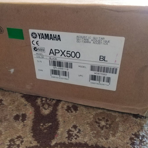 Yamaha APX 500 electro-acoustic guitar new