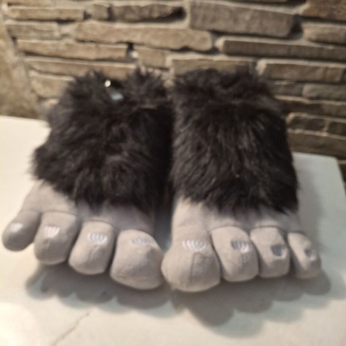 Funny Gorilla Feet Slippers like new, black and gray
