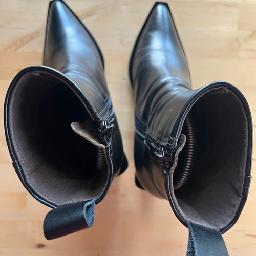 Black leather Vavoulas boots used, size 36