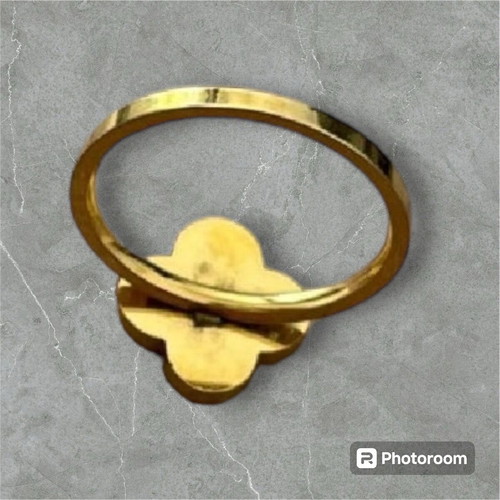 Van Cleef ring used, collectible and authentic