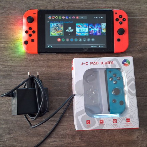 Nintendo Switch console like new with original screen protector