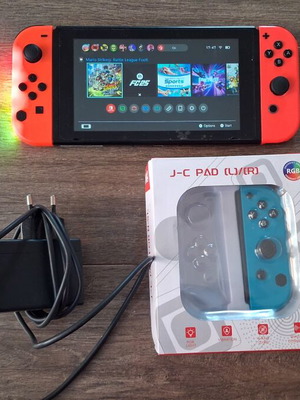 Nintendo Switch console like new with original screen protector