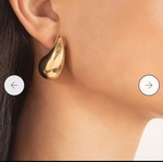 Drop earrings new, gold tone