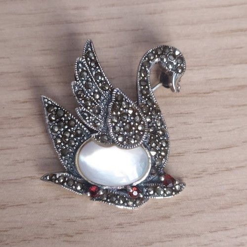 Silver swan brooch 925, vintage
