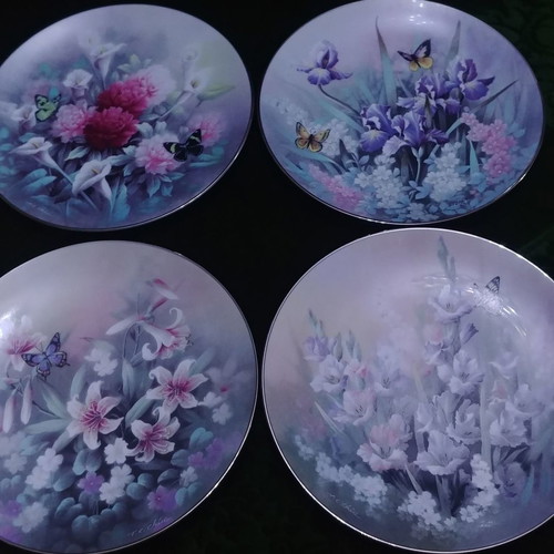 Bradex plate set 4 pcs new, E.M. Knowles Jewels of the Flowers porcelain 1991