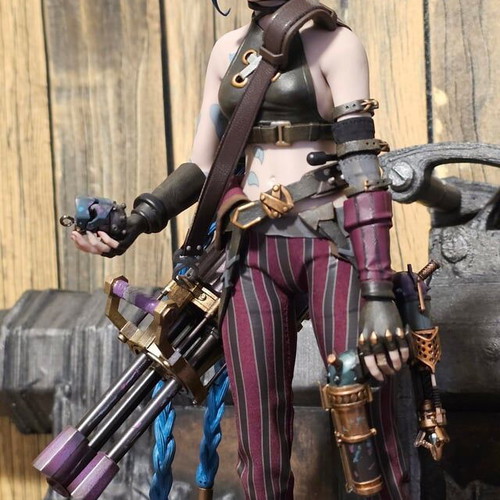 Jinx Arcane Hot Toys Sideshow figure 26cm new in box