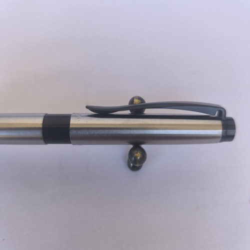 Pelikan Celebry pen stainless steel, like new, needs ink refill