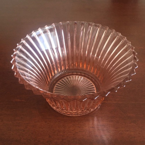 Vintage antique pink glass bowl as new