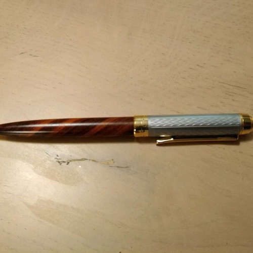 Vintage pen like new, needs only refill