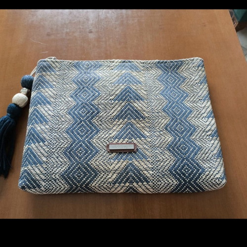 Fullah Sugah clutch bag like new