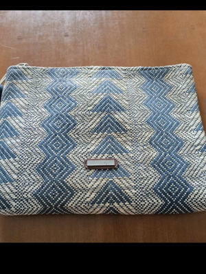 Fullah Sugah clutch bag like new