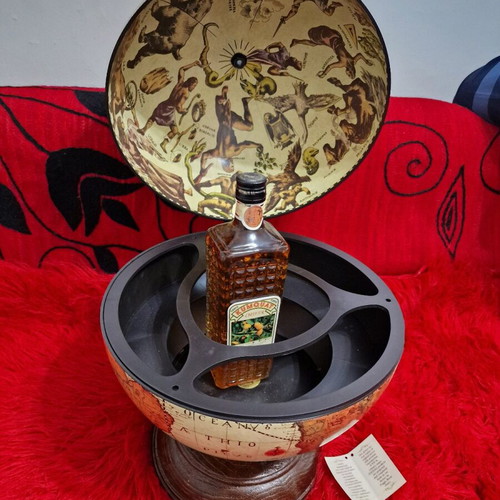 Wooden globe bar new, luxurious and elegant