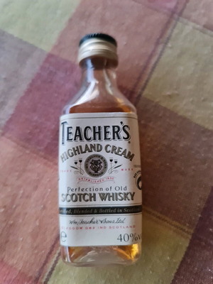 Teacher's Scotch Whisky 5cl collectible miniature used