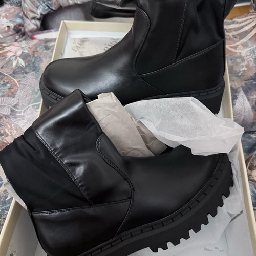 Luigi black boots new, size 41