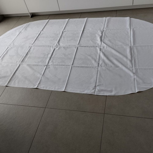 Τραπεζομάντηλο λευκό καινούργιο 2,70x1,52 μ