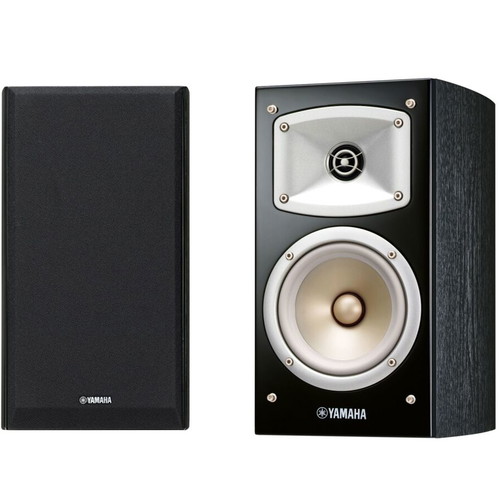 Yamaha NS-B330 bookshelf speakers like new, black finish
