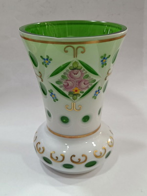 Vintage γυάλινο βάζο Biedermeier μεταχειρισμένο, πράσινο με χρυσή διακόσμηση Moser
