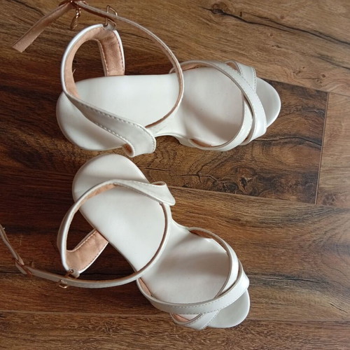 White women's high-heeled sandals new, size 36, 9 cm heel