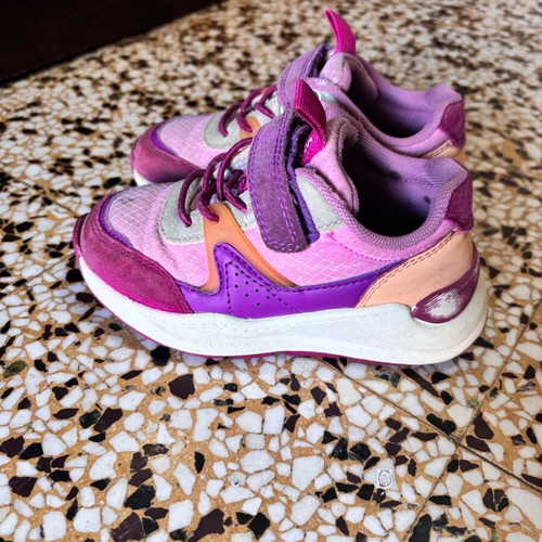 Garvalin kids' athletic shoes sizes 24 and 25 used, multicolor with defects