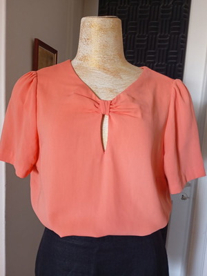 Massimo Dutti women's blouse size M, peach color