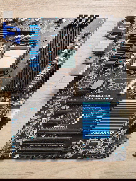 Μητρική Gigabyte GA-Z77X-D3H socket 1155