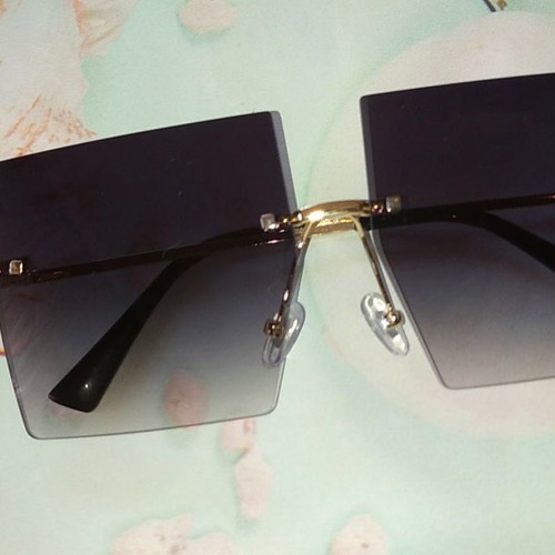 DITUIEO square sunglasses new, purple + free Michalis Hatzigiannis CD