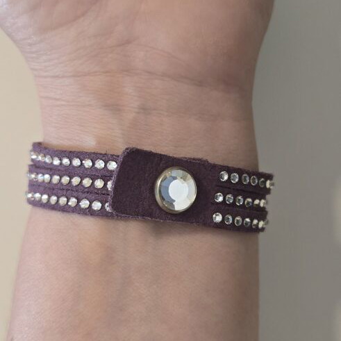 Bracelet set made of synthetic suede with beads in two colors like new
