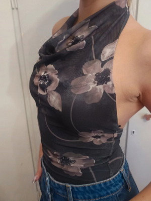 Halter floral bodysuit new, size XS