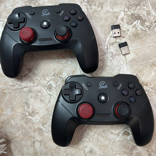Wireless PC game controller, micro USB charging