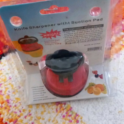 Knife sharpener new with suction base