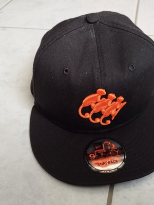 Καπέλο Monkey Snapback New Era 9FIFTY Σαν καινούργιο, ρυθμιζόμενο, μαύρο πορτοκαλί