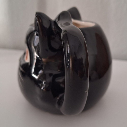 Flying Tiger Halloween Cat Mug like new