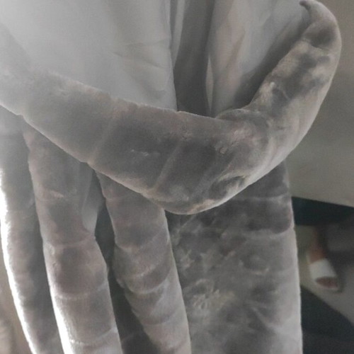 Synthetic sleeveless grey fur with hood