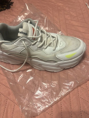 Sportex athletic shoes like new, size 39