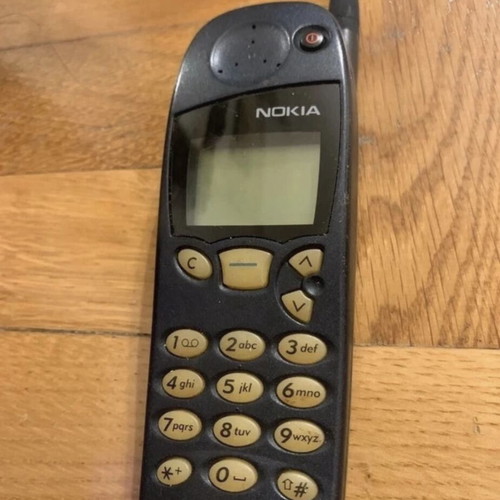 Nokia 5110 mobile phone