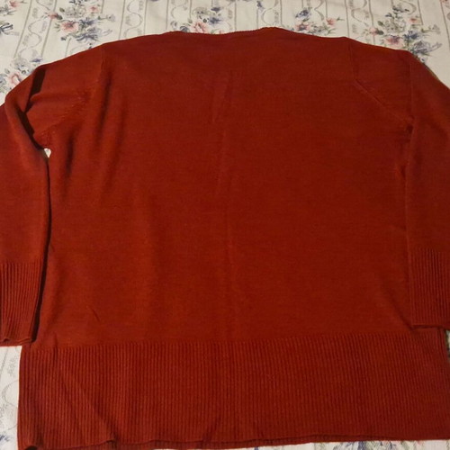 Red sweater XL like new, unworn