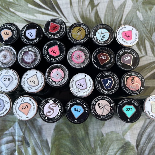 Semilac semi-permanent nail polishes like new