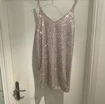 Pull & Bear gold sequin top like new
