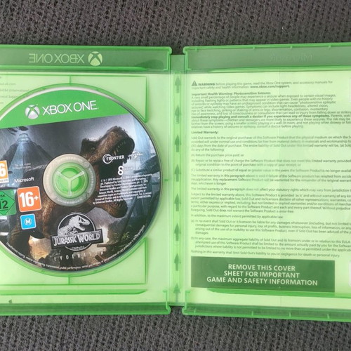 Jurassic World Evolution Xbox One used
