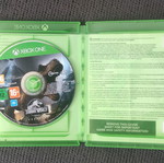 Jurassic World Evolution Xbox One used
